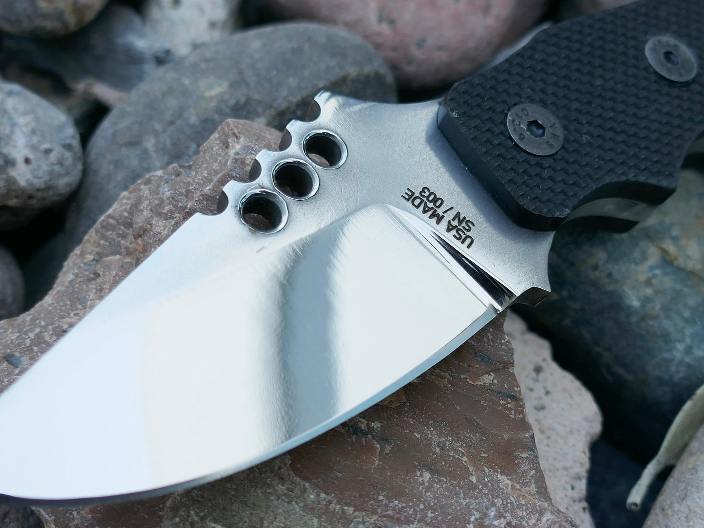 IRON WOLF - Textured G-10 Handle / Mirror Polish